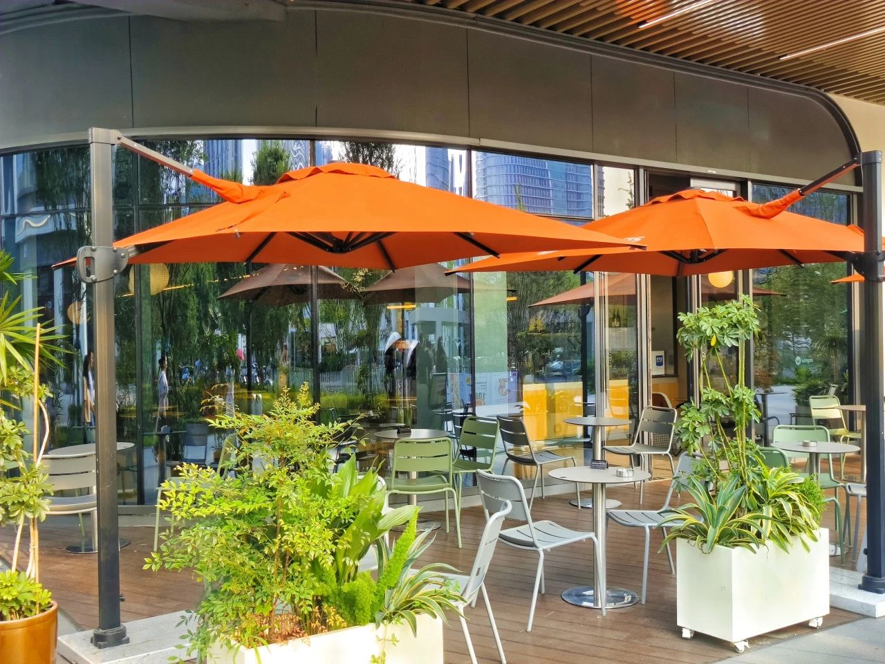 Varmax Commercial Use | Enjoy a slow and light meal in Chengdu in summer